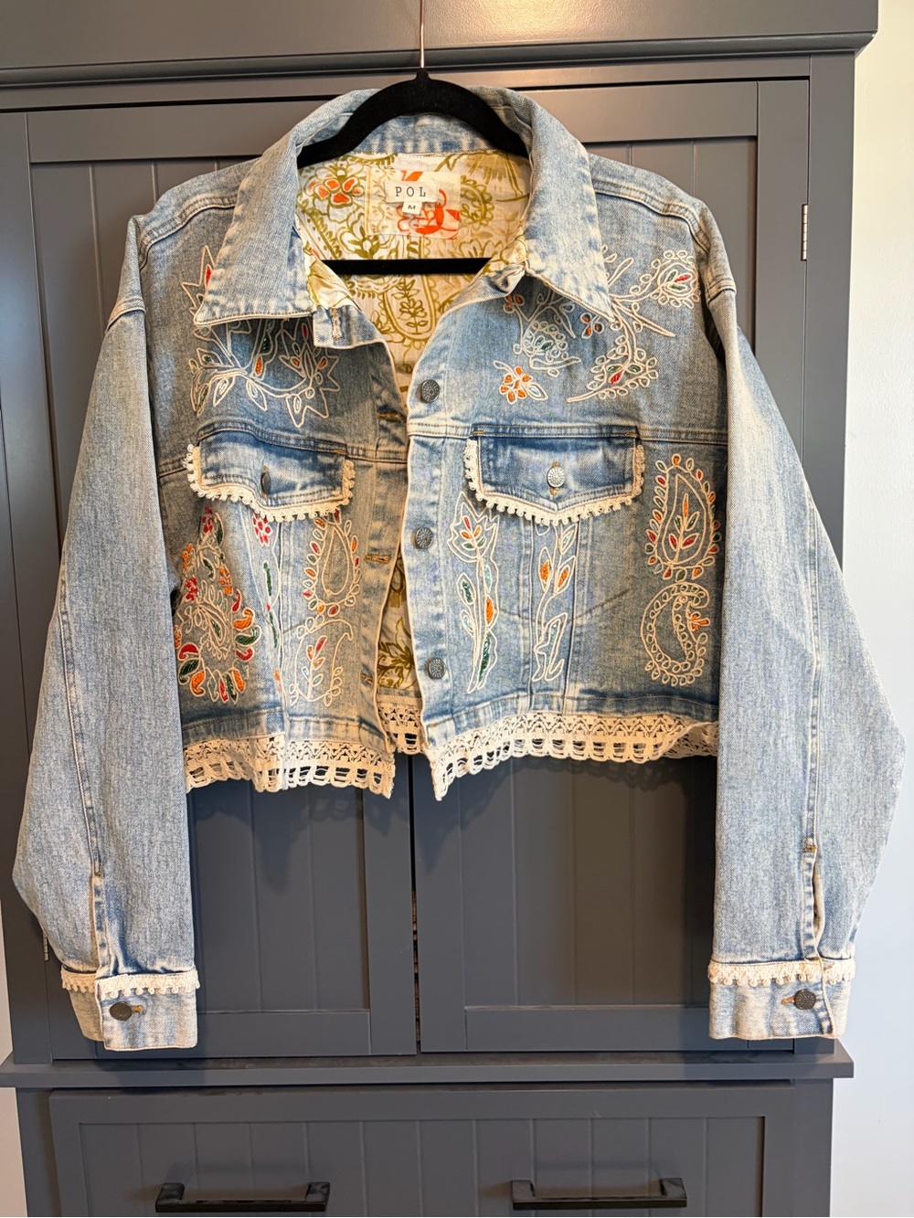 POL Light Blue Embroidered Cropped Denim Jacket with Lace Trim - Picture 3 of 3